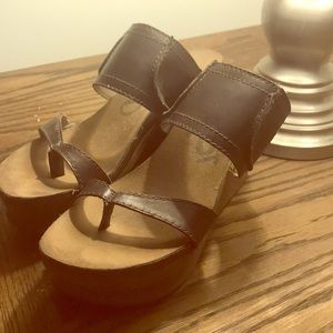 OTBT sandals
